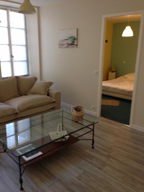 Appartements D'Hotes Santa Giulia Niort Phòng bức ảnh